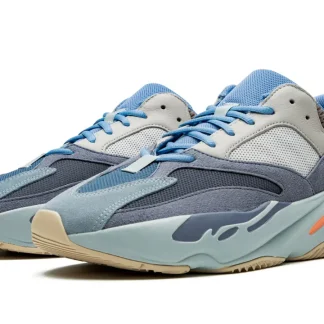 YEEZY Boost 700 Sneakers - Carbon Blue