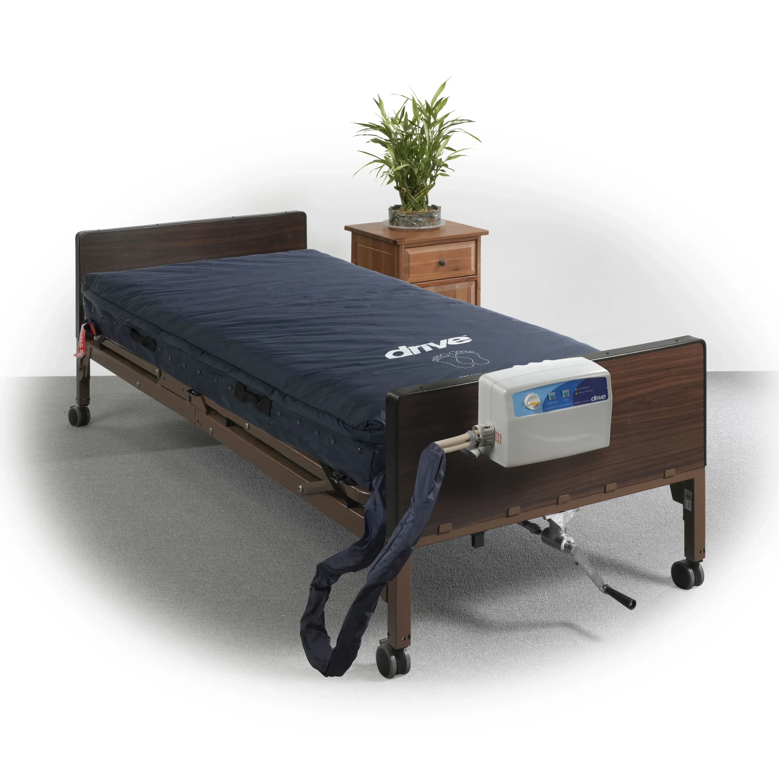 Drive Medical Alternating Pressure And Low Air Loss Mattress System, 5 in Air, 3 in Foam Base - Med-Aire Assure - Image 4